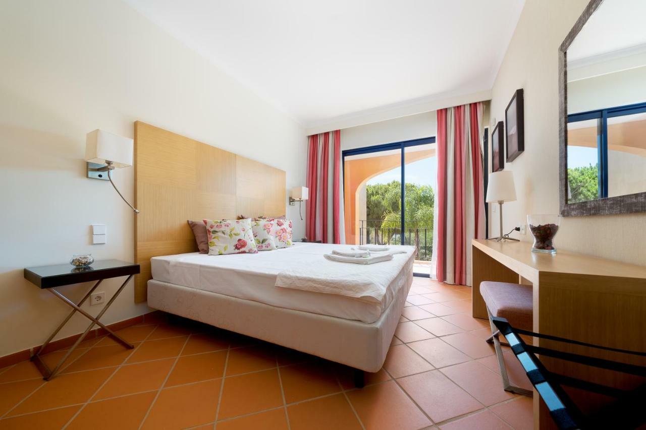 Al - Apartamento Vila Sol F5 Ah กัวเตย์รา ภายนอก รูปภาพ